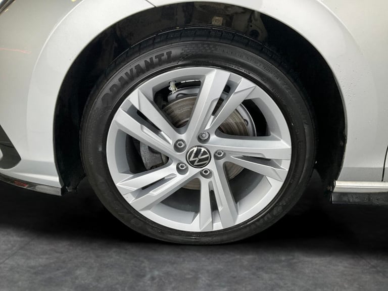 2021 Volkswagen Golf 1.5 eTSI 150 R-Line 5dr DSG HATCHBACK PETROL Automatic