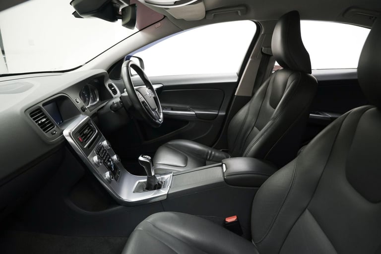 2018 Volvo S60 2.0 T4 SE Nav Euro 6 (s/s) 4dr SALOON Petrol Manual
