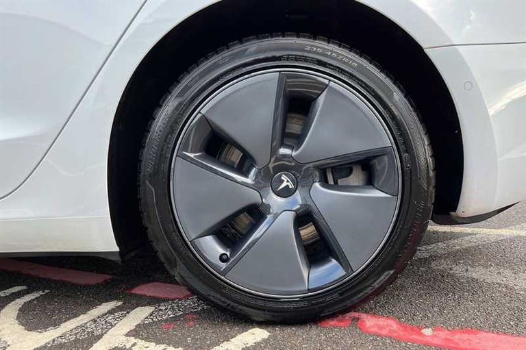 2021 Tesla Model 3 Long Range AWD 4dr Auto SALOON ELECTRIC Automatic