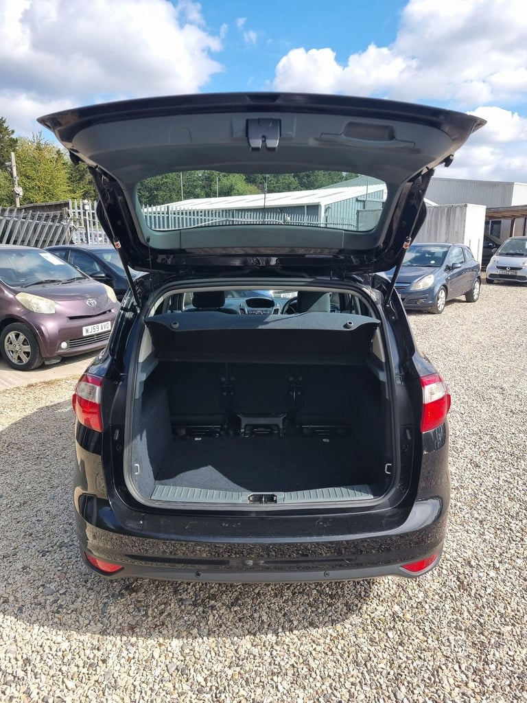 2011 Ford C-Max 1.6 Titanium Euro 5 5dr MPV Petrol Manual