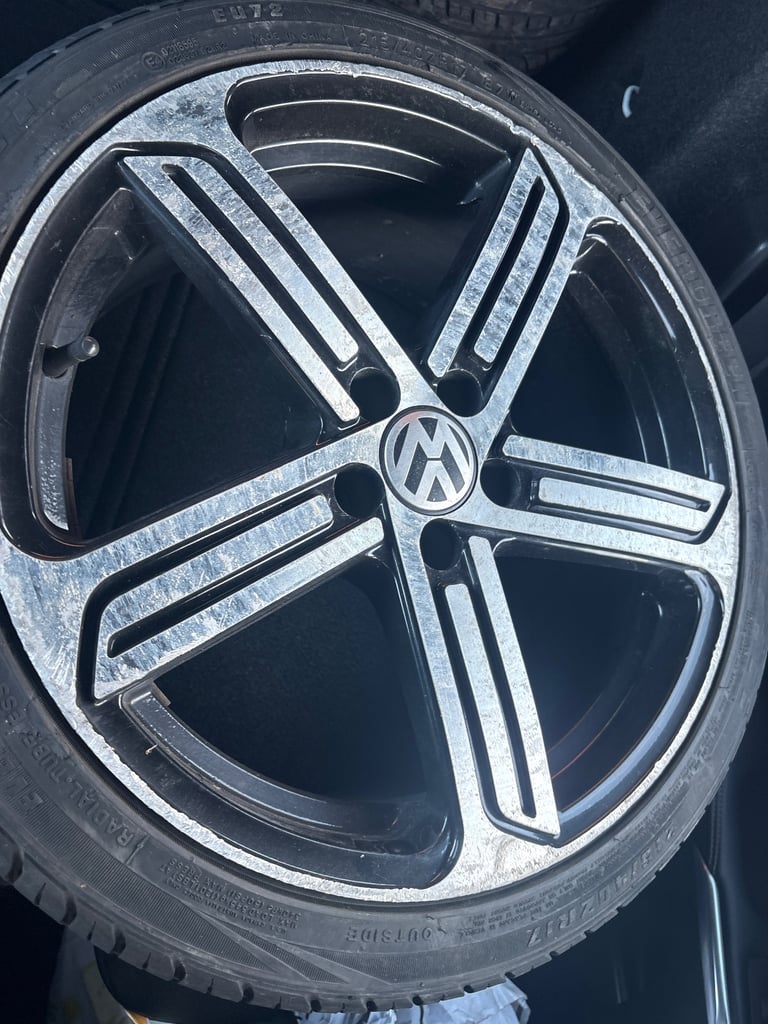VW Golf R Alloys 