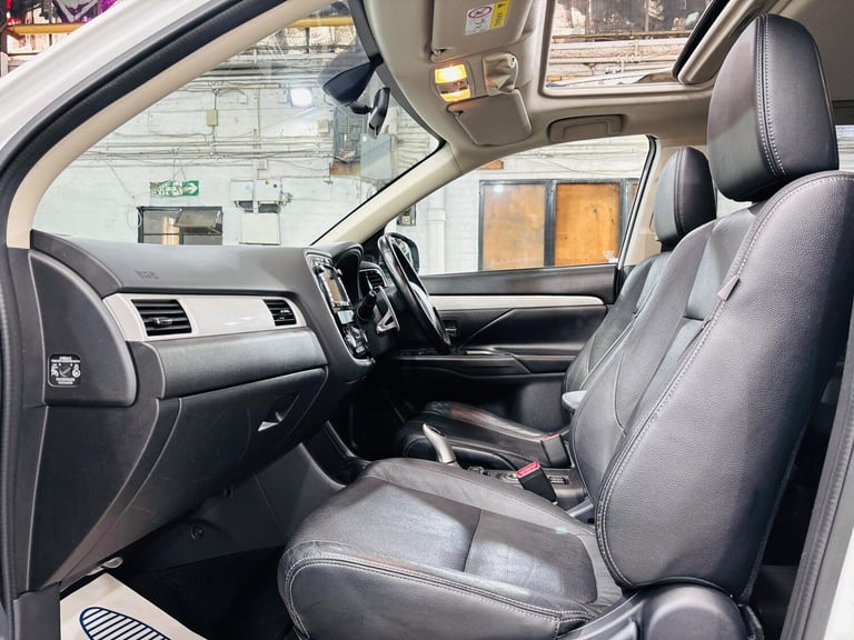 2014 Mitsubishi Outlander 2.0h 12kWh GX4h CVT 4WD Euro 5 (s/s) 5dr ESTATE Petrol/Electric Hybrid ...
