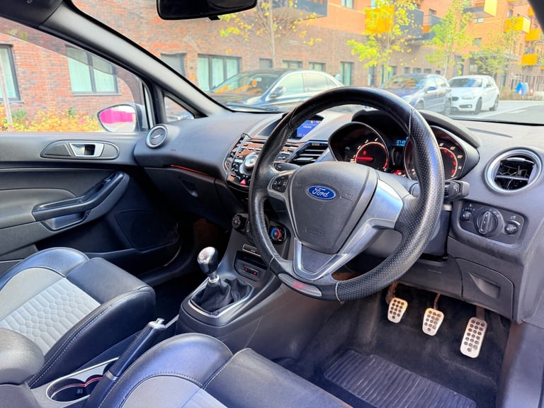 2014 Ford Fiesta 1.6 EcoBoost ST-2 3dr HATCHBACK Petrol Manual