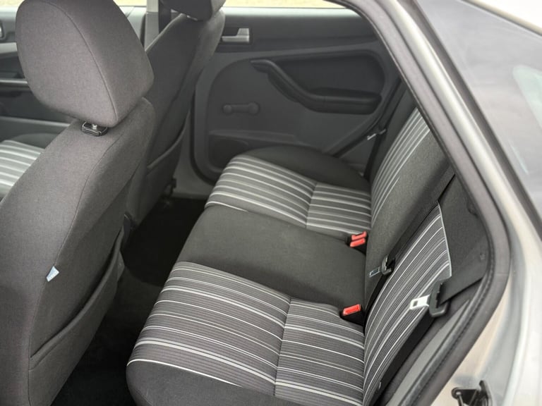 2009 Ford Focus 1.6 Style 5dr HATCHBACK Petrol Manual