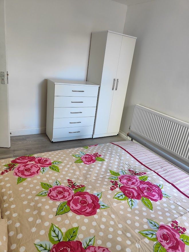 U.C. Welcome Luxury Flats / Rooms Available Are you on benefits
