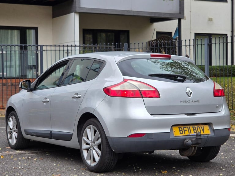 2011 Renault Megane 1.5 dCi Dynamique TomTom Euro 5 5dr HATCHBACK Diesel Manual