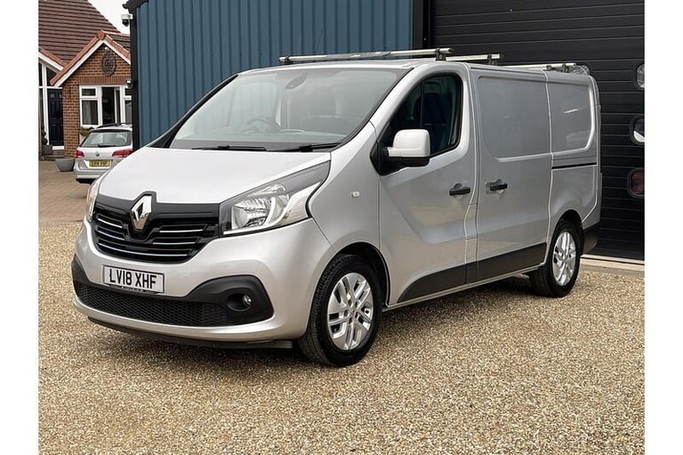 2018 Renault Trafic dCi ENERGY 27 Sport Nav Panel Van Diesel Manual