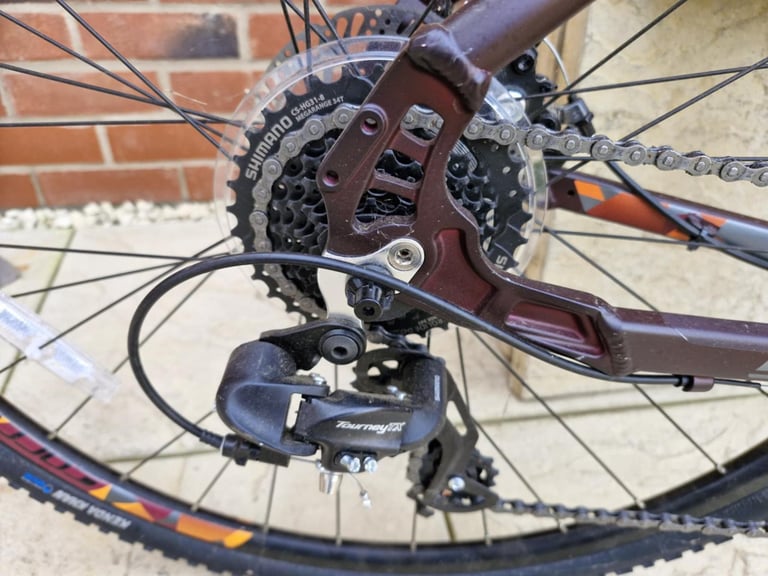 Carrera crossfire hybrid bike