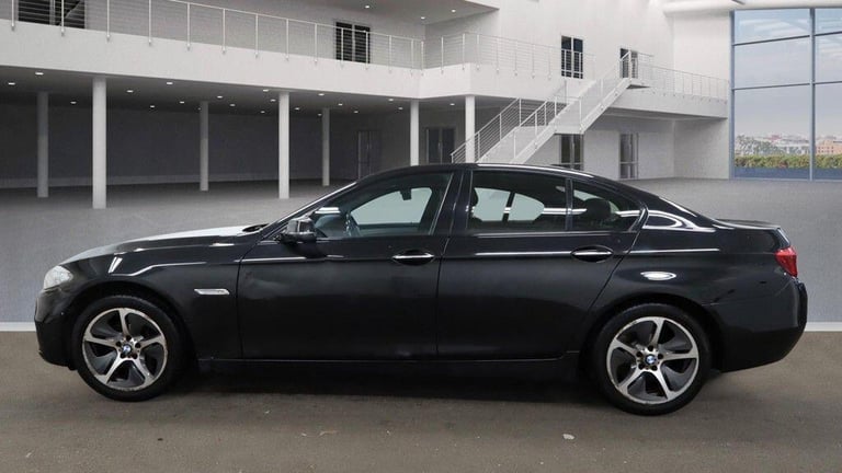2014 BMW 5 Series 530d Luxury 4dr Step Auto SALOON DIESEL Automatic