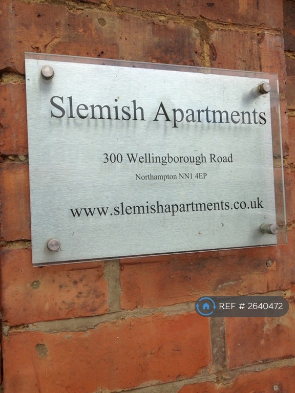Studio flat in Abington, Northampton, NN1 (#2640472)