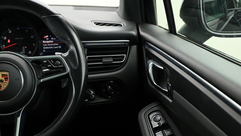 2019 Porsche Macan 2.0T SUV 5dr Petrol PDK 4WD Euro 6 (s/s) (245 ps) SUV Petrol Automatic