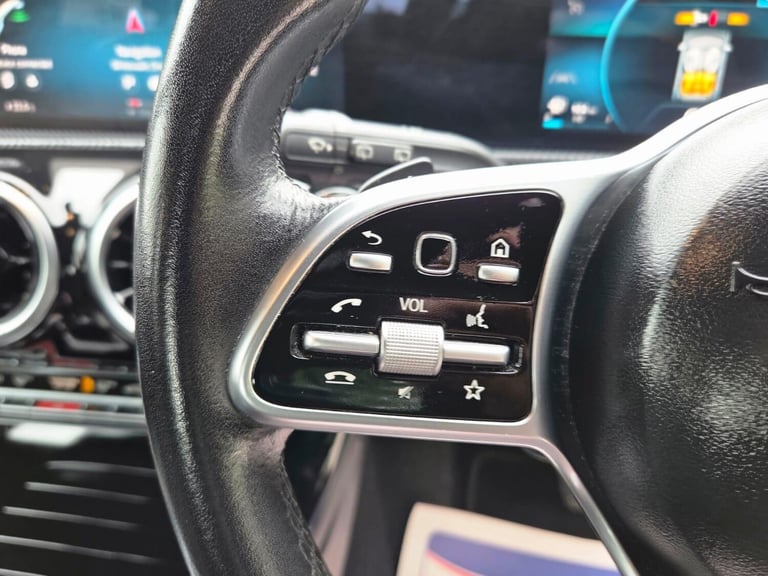 2019 Mercedes-Benz A-Class 1.5 A180d Sport (Executive) 7G-DCT Euro 6 (s/s) 5dr HATCHBACK Diesel A...