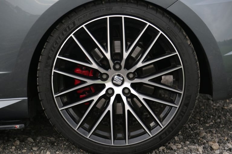 2016 SEAT Leon 2.0 TSI Cupra 290 Black Sport Coupe 3dr Petrol DSG Euro 6 (s/s) (290 ps) Hatchback...
