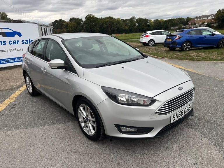 2016 Ford Focus 1.0T EcoBoost Zetec Euro 6 (s/s) 5dr HATCHBACK Petrol Manual