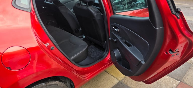 2015 Renault Clio 1.2 16V Dynamique MediaNav 5dr HATCHBACK Petrol Manual