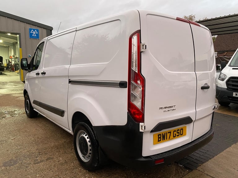 2017 Ford Transit Custom 2.0 TDCi 290 L1 H1 5dr PANEL VAN Diesel Manual
