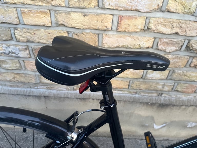TREK 7.1 FX Step-Through Hybrid Lightweight Ladies bike in Black Chrome colour