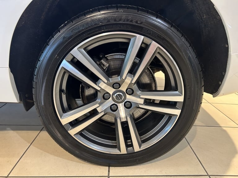 2021 Volvo XC60 2.0 B5P [250] Inscription Pro 5dr Geartronic ESTATE PETROL Automatic