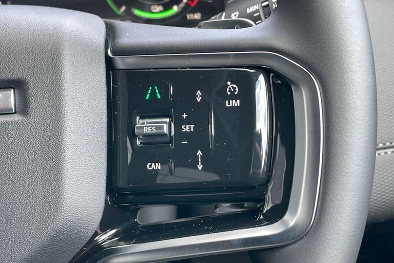 2025 Land Rover Discovery Sport 1.5 P270e 12.17kWh Dynamic SE SUV 5dr Petrol Plug-in Hybrid Auto ...