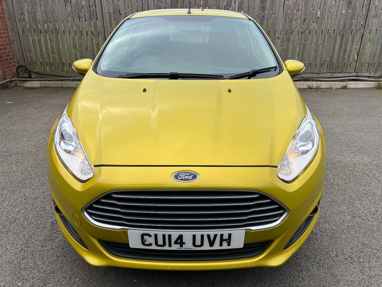 FORD FIESTA 1.25 ZETEC 5DR 11 MOT £35 TAX 2 F/KEEPERS!