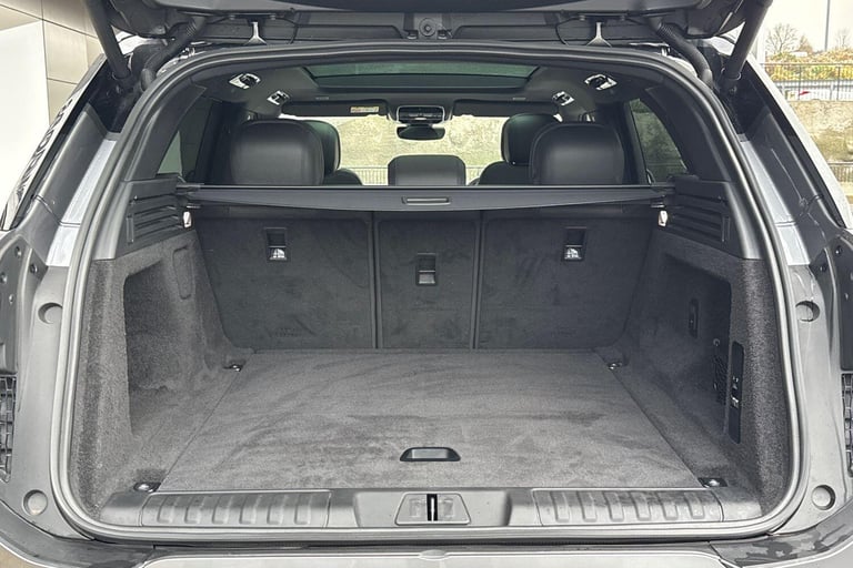 2023 Land Rover Range Rover Sport 3.0 D300 MHEV Dynamic SE SUV 5dr Diesel Auto 4WD Euro 6 (s/s) (...