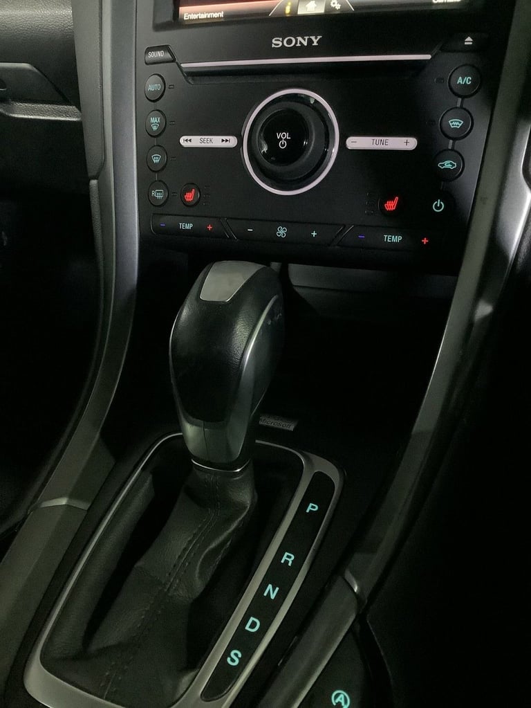 2016 Ford Mondeo 2.0 TDCi Titanium Hatchback 5dr Diesel Powershift Euro 6 (s/s) (210 ps) Hatchbac...