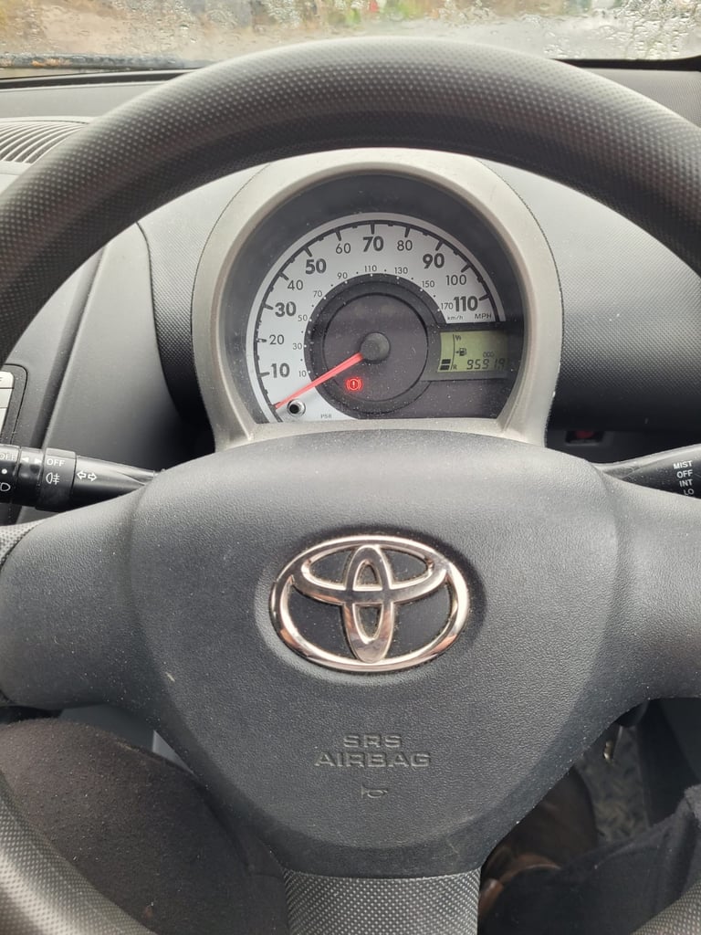 Toyota, AYGO, Hatchback, 2010, Manual, 998 (cc),3 doors - Image 2