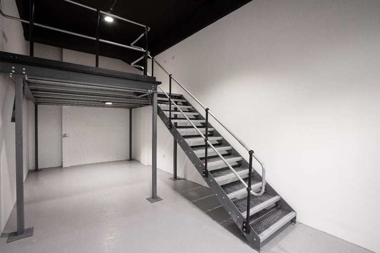 Warehouse storage to rent in Acton West London - 24 hour access