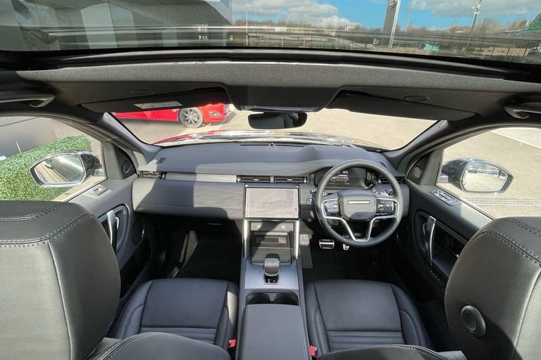 2025 Land Rover Discovery Sport 1.5 P270e 12.17kWh Dynamic SE SUV 5dr Petrol Plug-in Hybrid Auto ...
