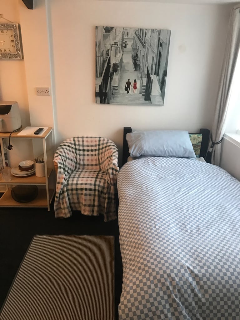 SINGLE ROOM CLOSE TO CITY CENTRE