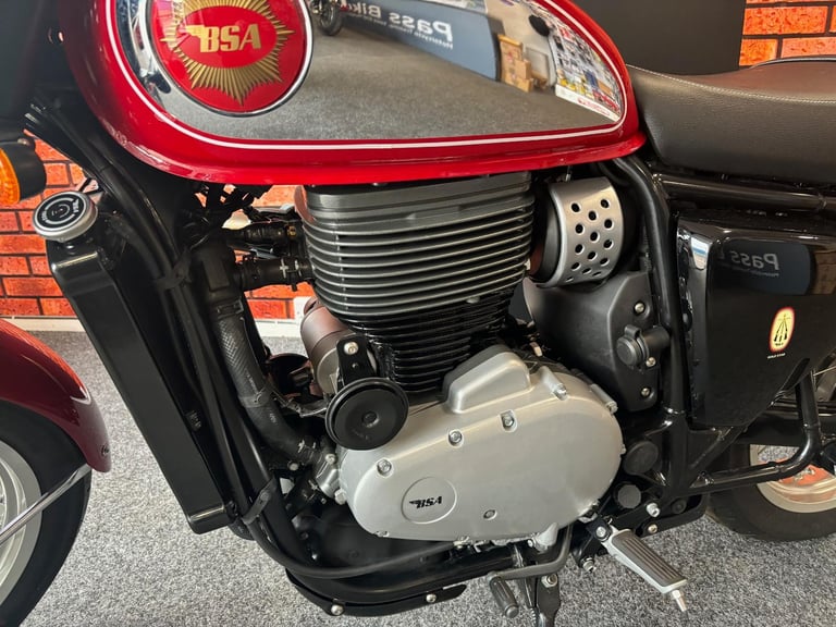 BSA Gold Star 650cc Classic Motorcycle Insignia Red - All Colours Available