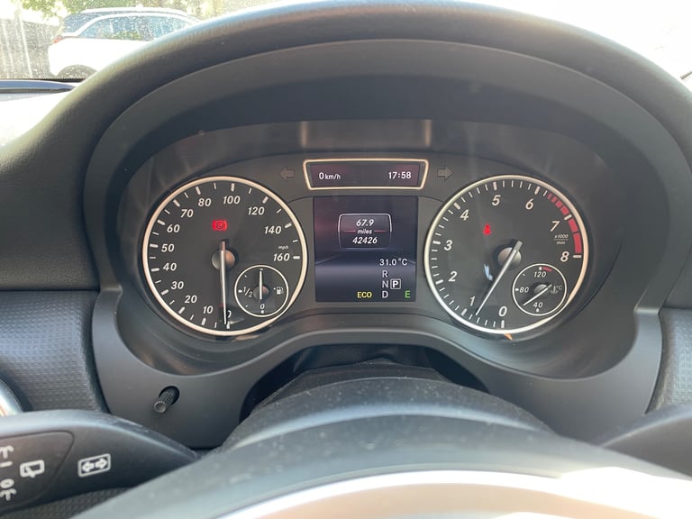 Mercedes-Benz A Class1.6 A180 - UK MODEL - BLACK - FSH & MOT May 2026