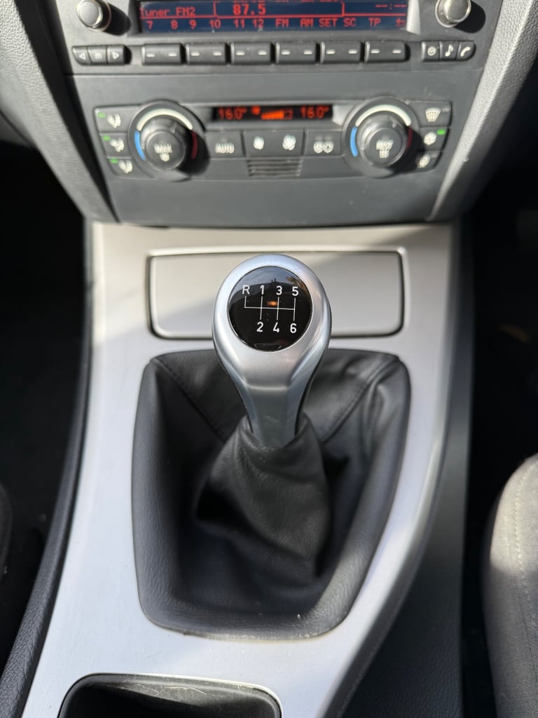 BMW, 3 SERIES, Saloon, 2005, Manual, 1995 (cc), 4 doors