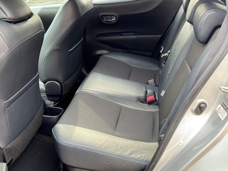  Toyota Yaris 1.5 VVT-h T Spirit CVT Euro 5 5dr Petrol/Electric Hybrid Automatic