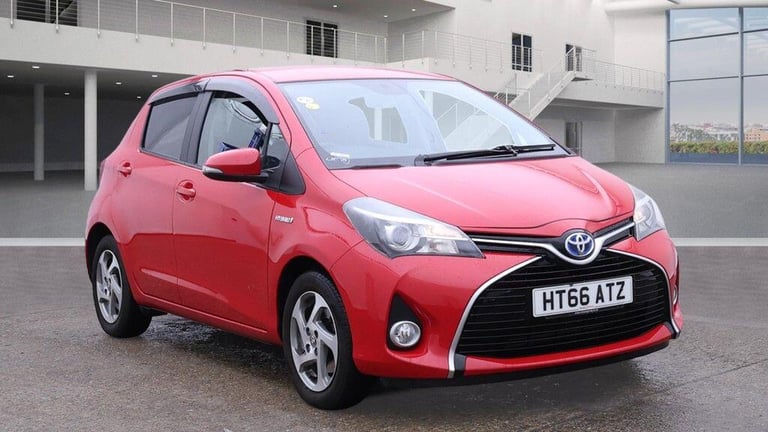  Toyota Yaris 1.5 VVT-h Icon E-CVT Euro 6 5dr Petrol/Electric Hybrid Automatic