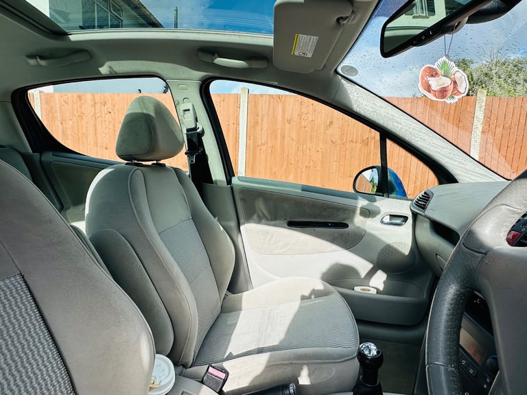 Peugeot, 207, Hatchback, 2008, Manual, 1360 (cc),5 doors - Image 9