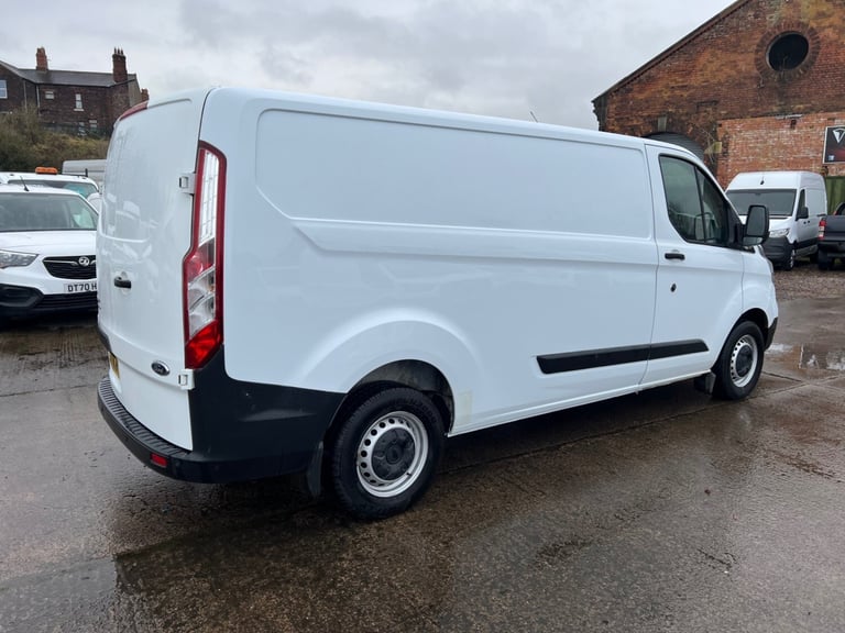 2019 Ford Transit Custom 2.0 TDCi 300/105ps Low Roof Van L2 PANEL VAN Diesel Manual
