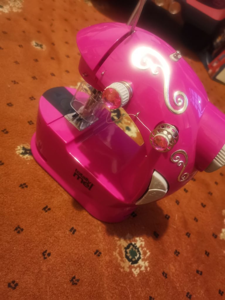 image for Child's sewing machine 