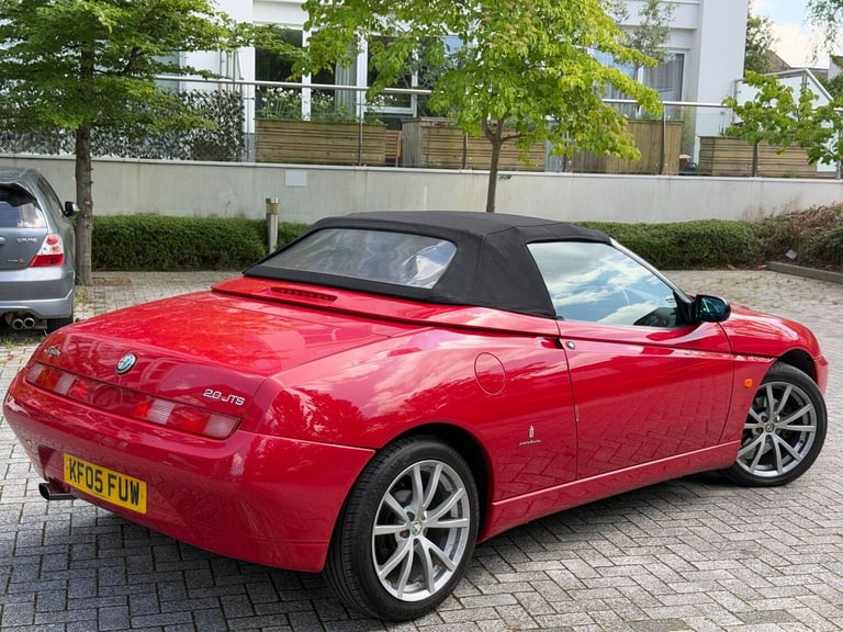 2005 Alfa Romeo Spider 2.0 JTS Lusso 2dr CONVERTIBLE Petrol Manual