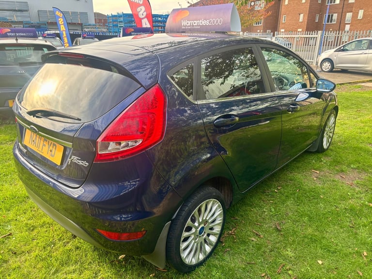 2011 Ford Fiesta 1.4 Titanium 5dr HATCHBACK Petrol Manual
