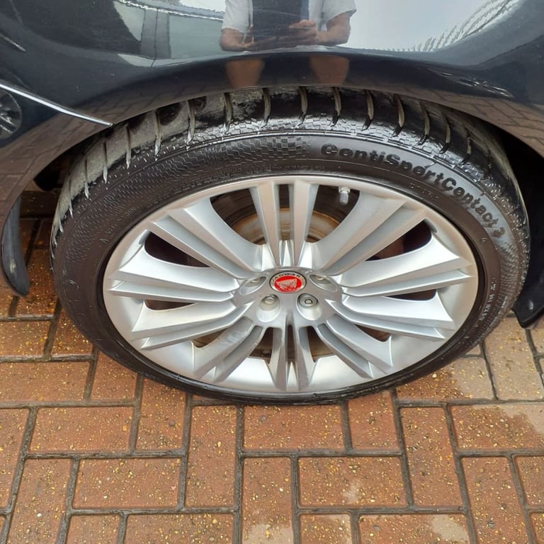 2018 68 JAGUAR XJ 3.0 D V6 PORTFOLIO 4D 296 BHP DIESEL