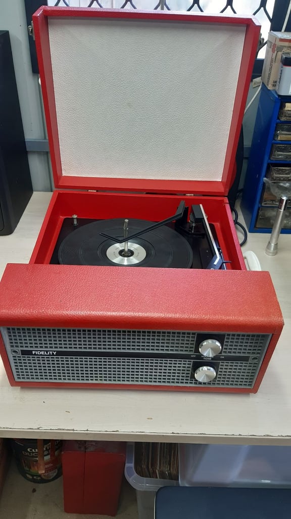 image for Fidelity HF 45 Portable Record Player 