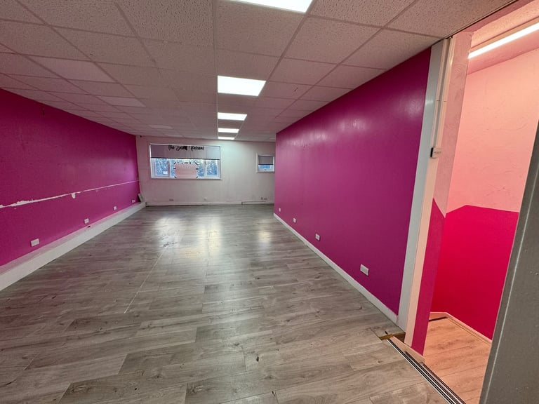 Commercial Property To-Let Cumnock Town Center