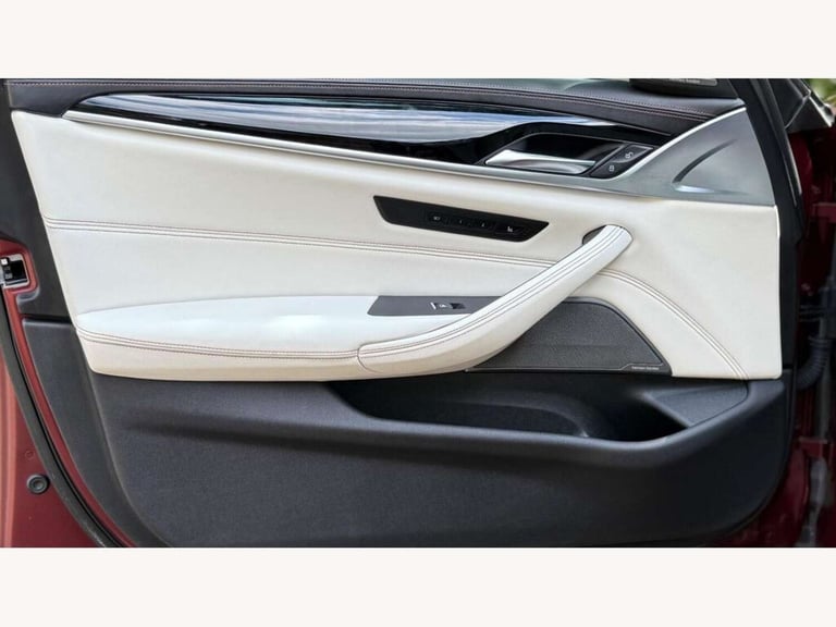 2019 BMW 5 Series 4.4 M5 Auto 4WD 4dr Saloon Petrol Automatic