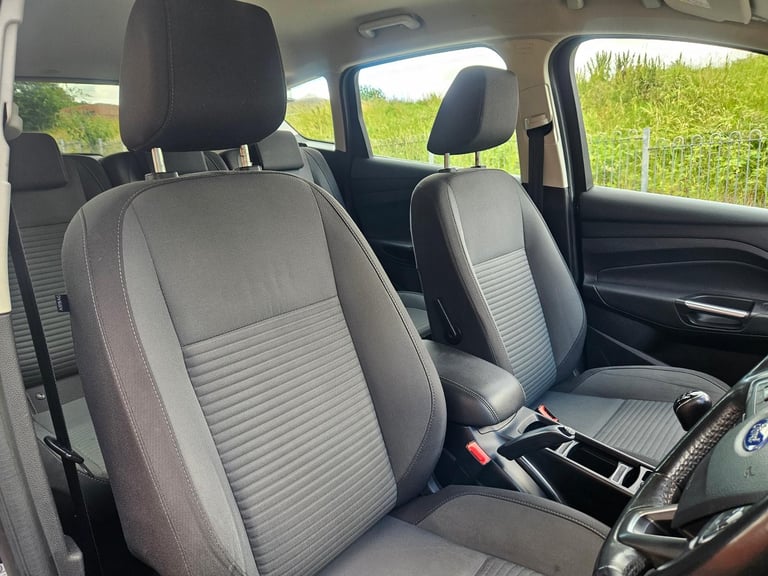Ford C-Max 1.5 tdci titanium mpv in spotless condition 