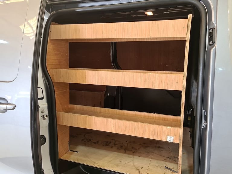 VAUXHALL VIVARO 2.0 TURBO D 3100 SPORTIVE P/V L2 H1 145 BHP LWB DIESEL