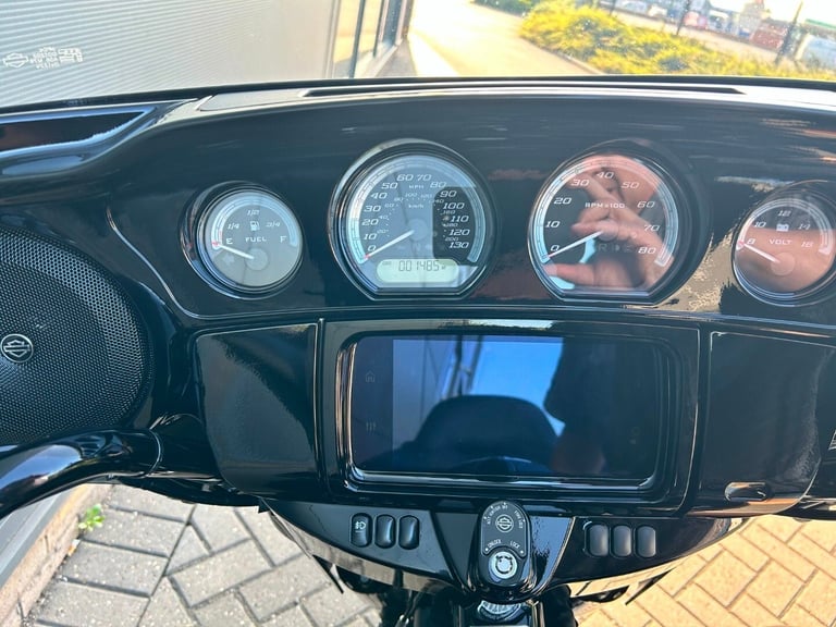 2024 Harley-Davidson TOURING FLHTK ELECTRA GLIDE ULTRA LIMITED FLHTK Billiard Gray (24MY) Custom ...