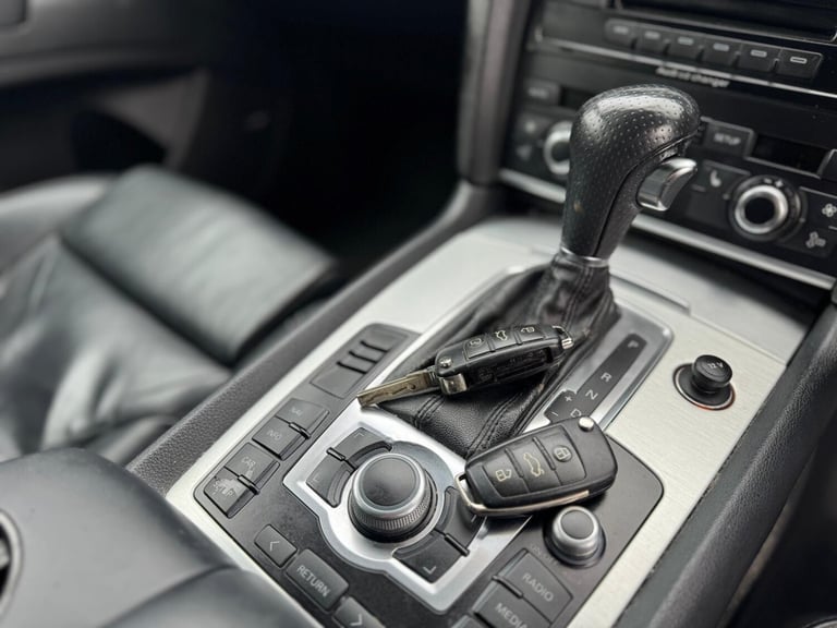 2009 Audi Q7 4.2 TDI Quattro S Line 5dr Tip Auto ESTATE Diesel Automatic