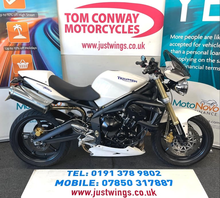 TRIUMPH STREET TRIPLE 675, 2010(10), 10,825 MILES, FSH, EXTRAS, SUPERB, £3695