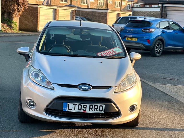 2009 Ford Fiesta 1.4 Zetec 5dr HATCHBACK Petrol Manual